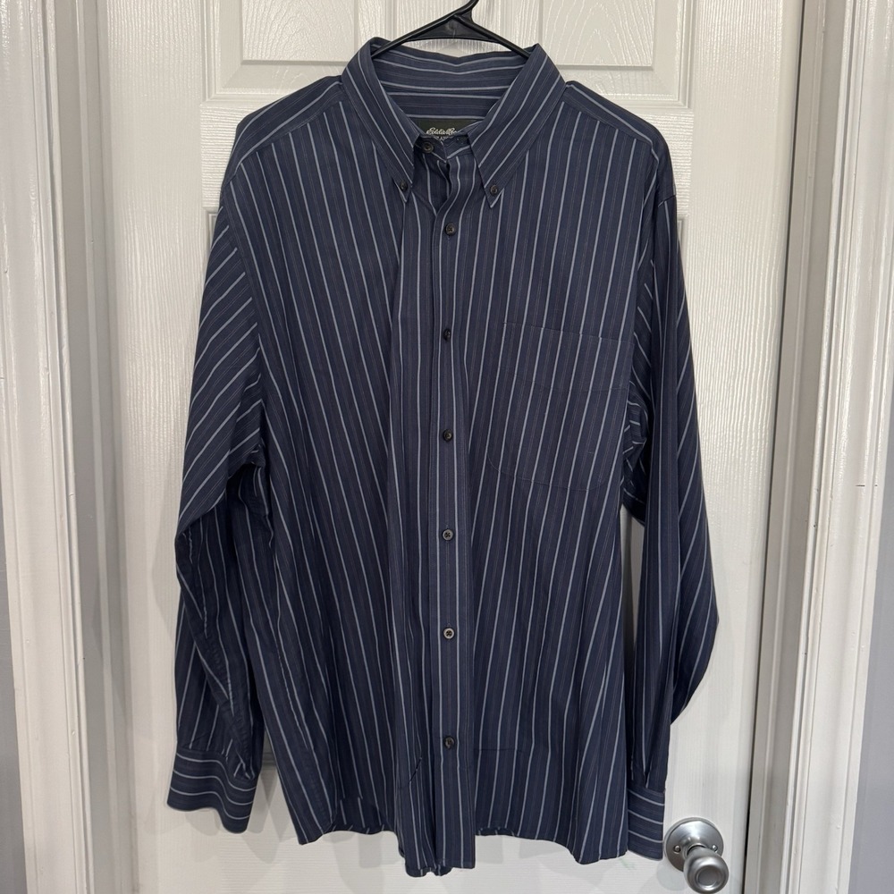 Eddie Bauer Mens L Wrinkle Resistant 100% Cotton Blue Striped Button Up Shirt